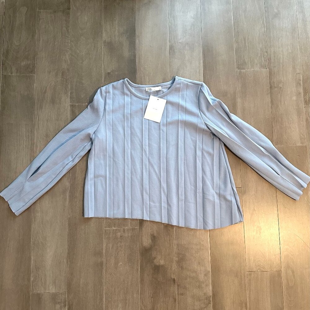 Oak and Fort Asymmetrical Top Sz M